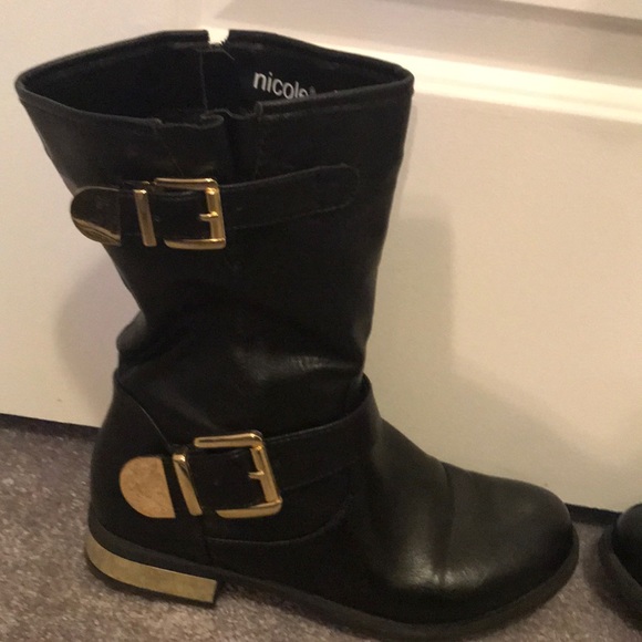 Women’s Boots - Picture 3 of 5